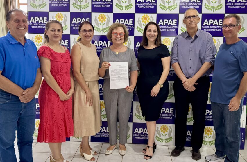 Silvana Covatti visita Frederico Westphalen e entrega recursos para educação e inclusão social
