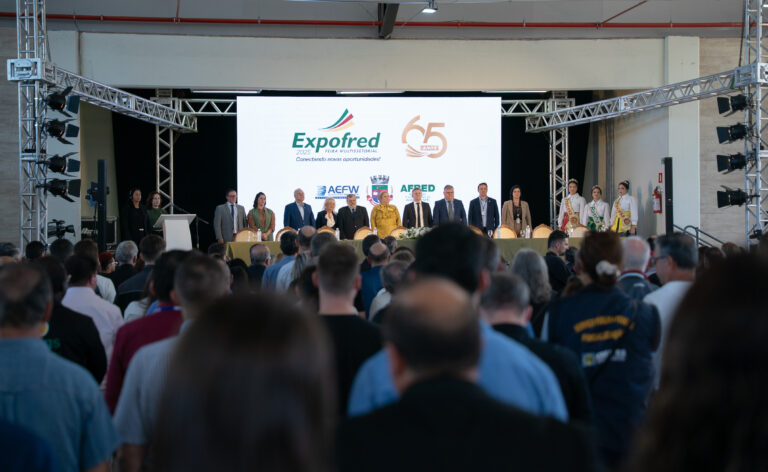 Expofred 2025: cerimônia dá início a edição de 65 anos da feira