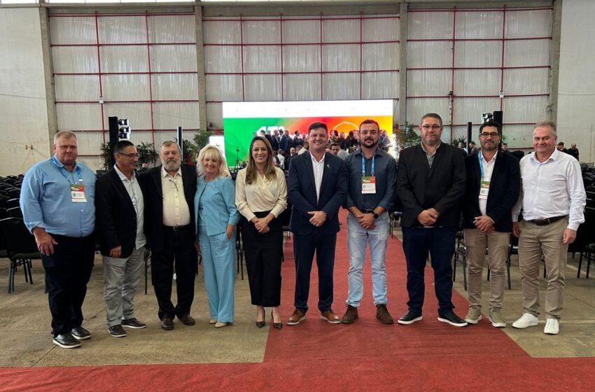 Lideranças da AMZOP assumem cargos na nova diretoria da FAMURS durante o 43º Congresso dos Municípios do RS