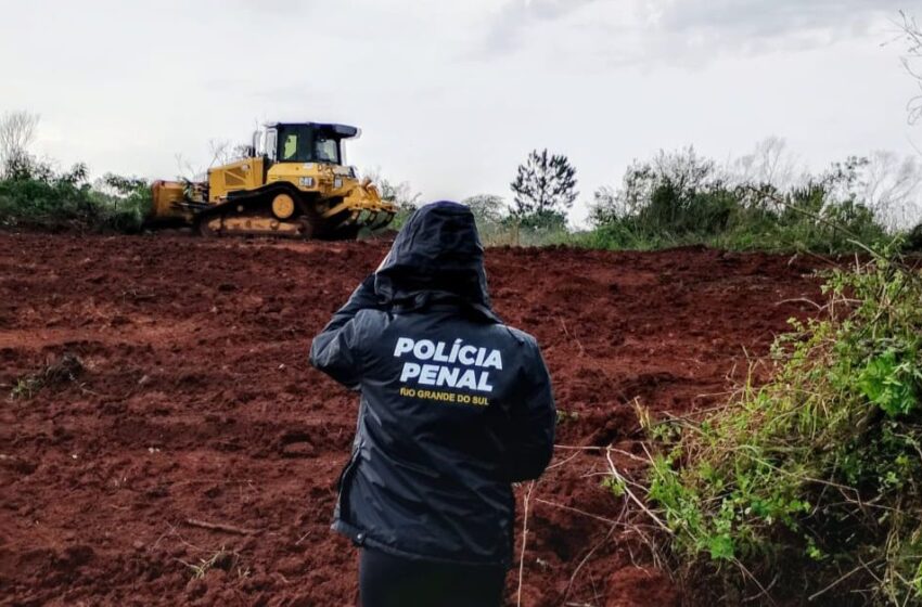 Inicia a terraplenagem da nova Cadeia Pública de Passo Fundo; Delegada afirma que as obras estão dentro do cronograma