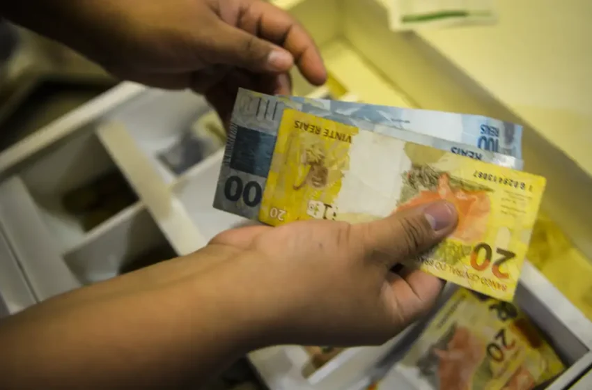 BC informa que brasileiros têm R$ 9,13 bilhões em valores para receber