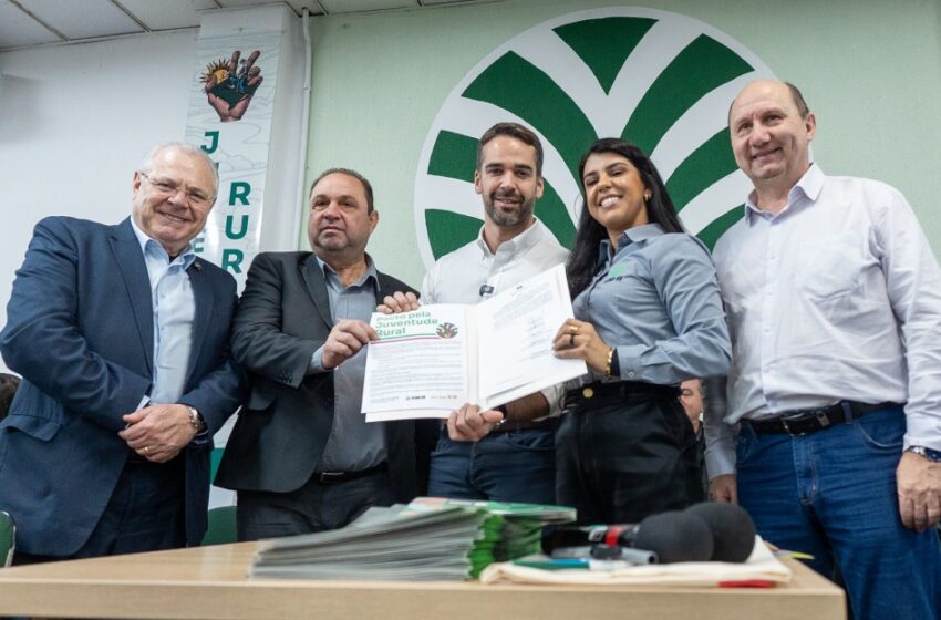 Governo assina contratos do Programa Agrofamília – Jovens e garante cerca de R$ 500 mil para projetos rurais