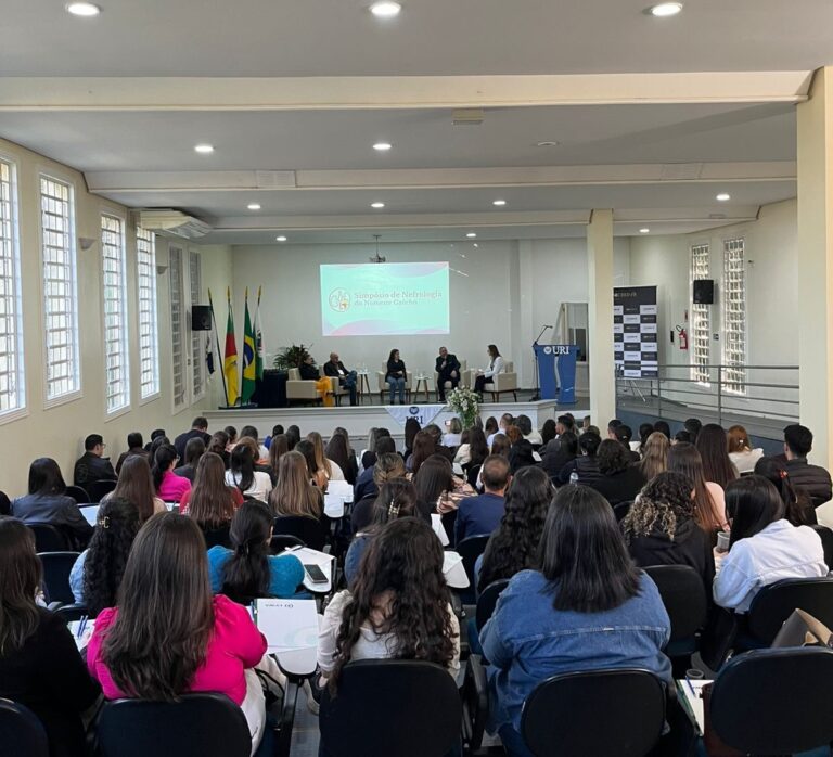 Simpósio de Nefrologia reúne mais de 80 participantes em Frederico Westphalen