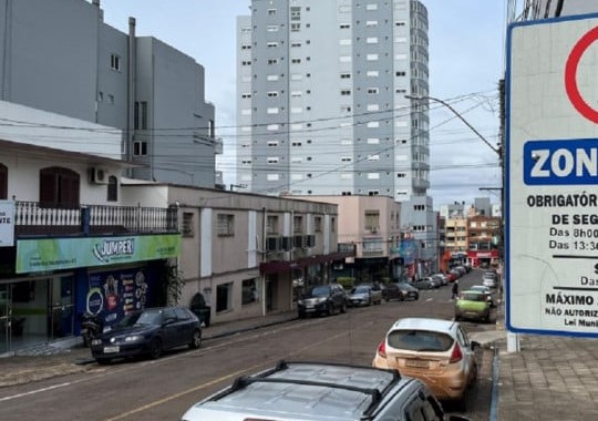  Administração Orlando-Chester avança na implantação do Estacionamento Rotativo