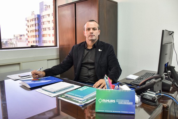  Mantido o mandato do Prefeito de Ametista do Sul Gilmar da Silva