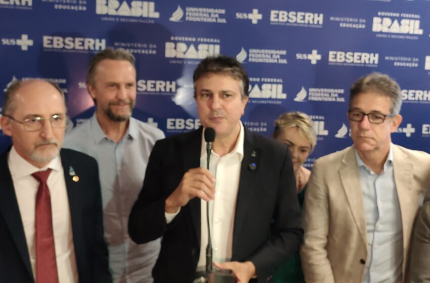  Ministro da Educação assina acordo para construção do Hospital Universitário da UFFS em Chapecó
