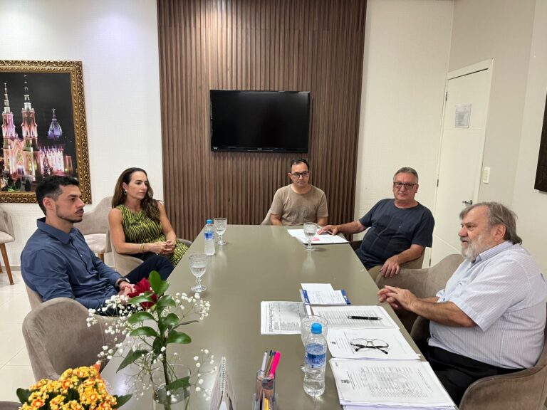 Prefeito de Frederico Westphalen, Orlando Girardi se reuniu com integrantes da Polícia Civil para tratar da construção do prédio da DP