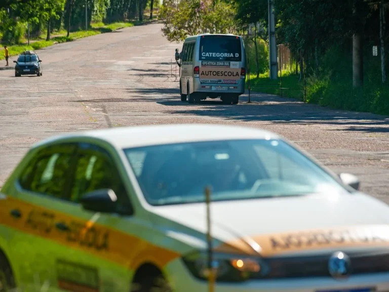 CFCs do RS já registram cerca de 2 mil demissões após mudanças na obtenção da CNH