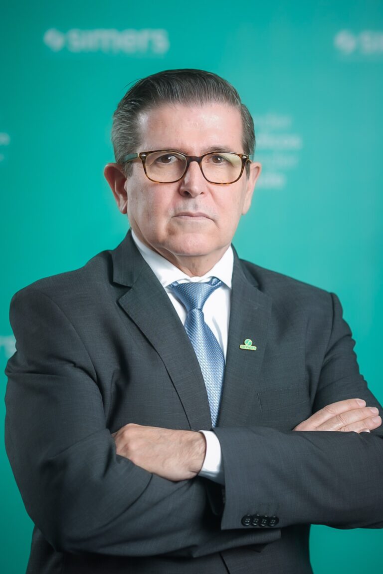 Simers comemora a revogação do edital do MEC para abertura de 95 cursos de Medicina no Brasil