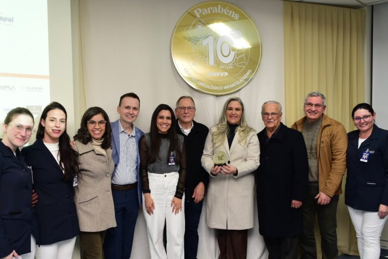 HSVP homenageia parceiros que ajudaram o Centro Oncológico Infantojuvenil