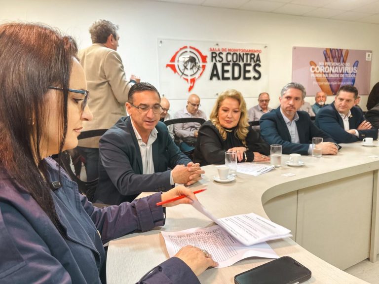 Presidente do CIMAU e AGCONP assina convênio com a Secretaria Estadual da Saúde