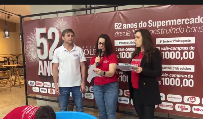 Supermercado Bertoletti valoriza e premia clientes campanha “Parceria Premiada – 52 anos