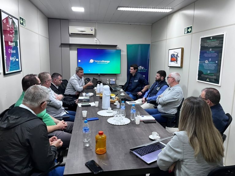Sistema Ocergs realiza visita à Cotrifred para análise de indicadores e planejamento para 2027