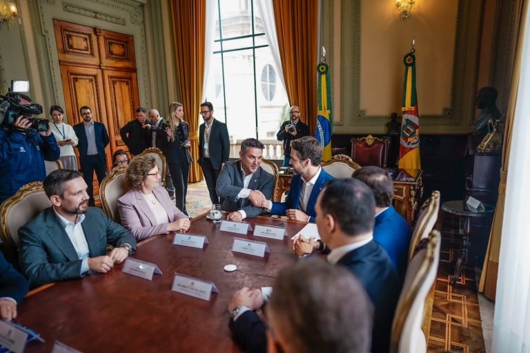 Zucco e Leite iniciam transição de governo com reunião no Palácio Piratini
